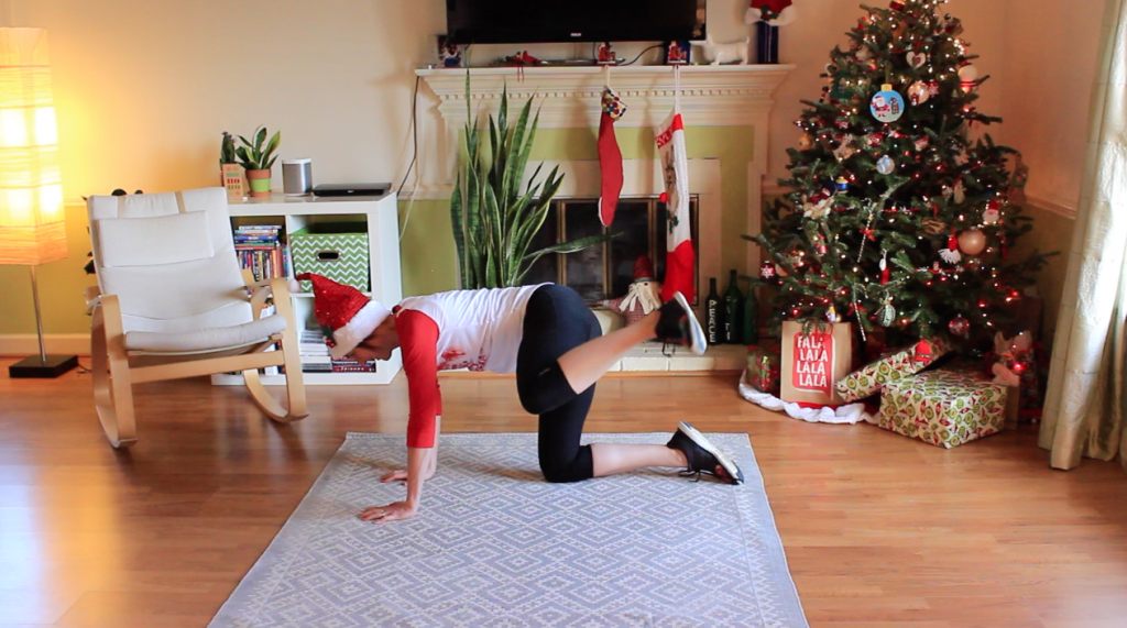 try this at home bodyweight workout if you're traveling this holiday season!