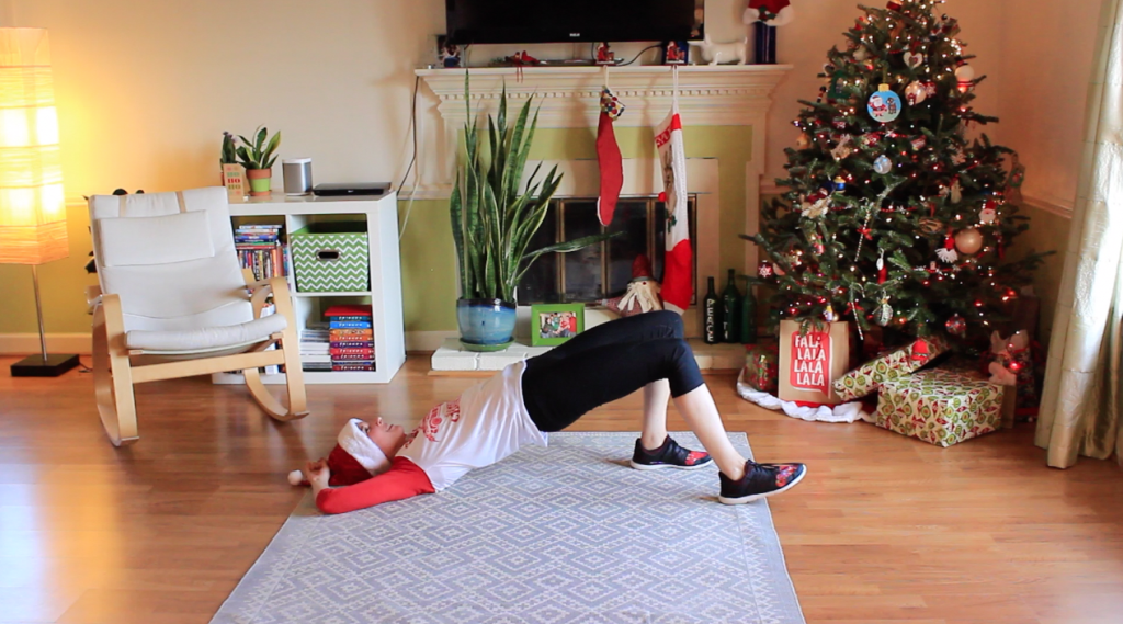 try this at home bodyweight workout if you're traveling this holiday season!